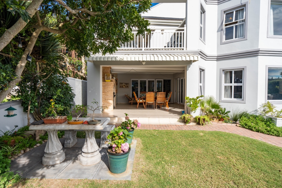 5 Bedroom Property for Sale in Royal Alfred Marina Eastern Cape